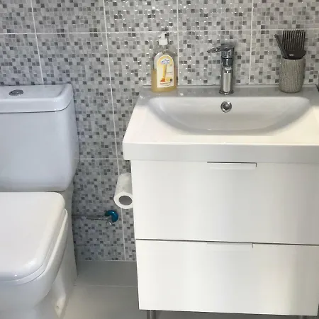 Blue Lagoon One Bedroom شقة *