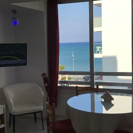 Blue Lagoon One Bedroom Apartmán