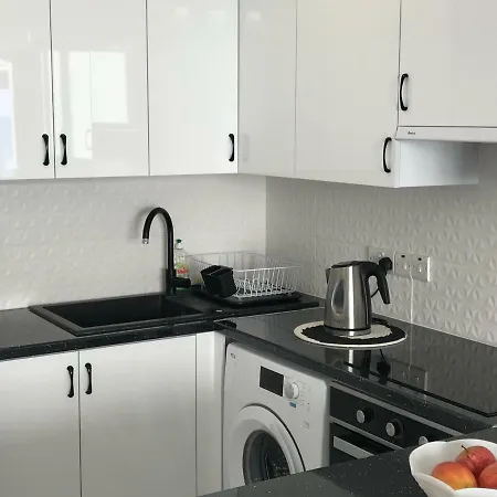 Blue Lagoon One Bedroom Apartmán